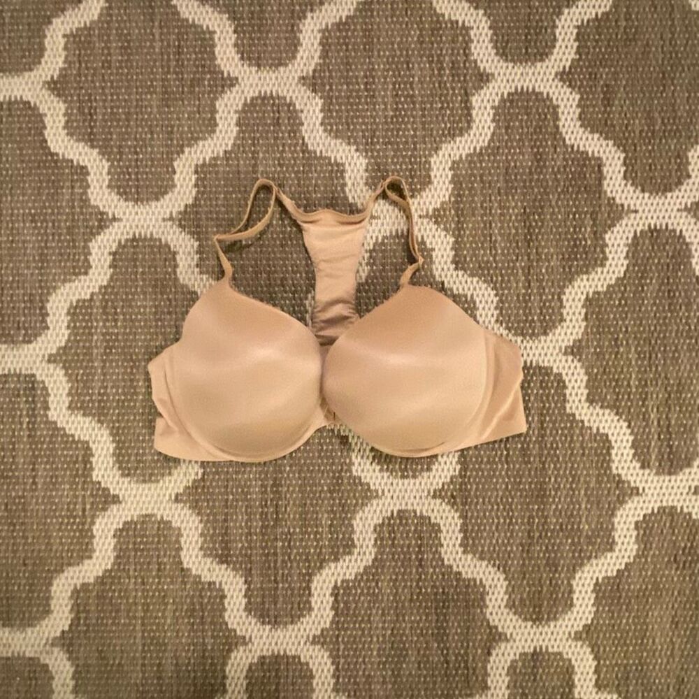 Victoria’s Secret body by Victoria perfect shape racer back bra size 40D